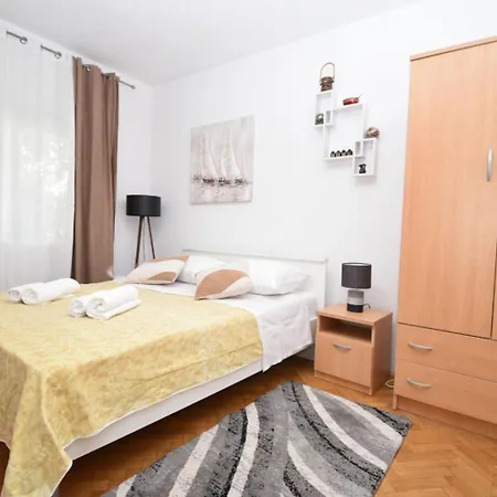Damir Apartment