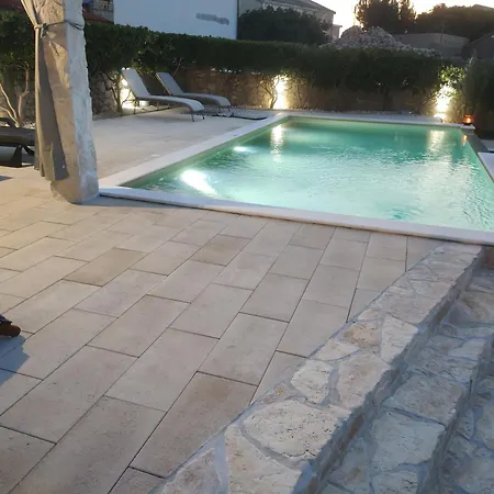 Damir Appartement Ražanac